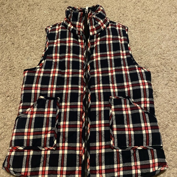Plaid puffer vest - Picture 2 of 8